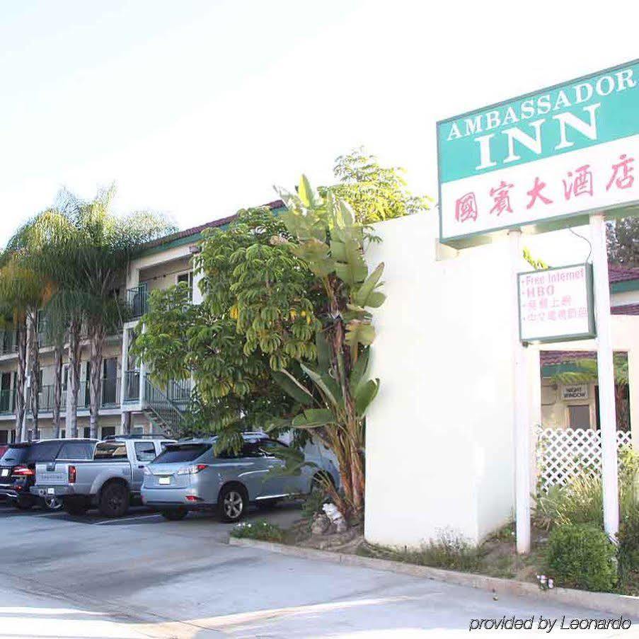 Ambassador Inn Αλάμπρα Εξωτερικό φωτογραφία